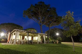Aparthotel Pineta Albinia