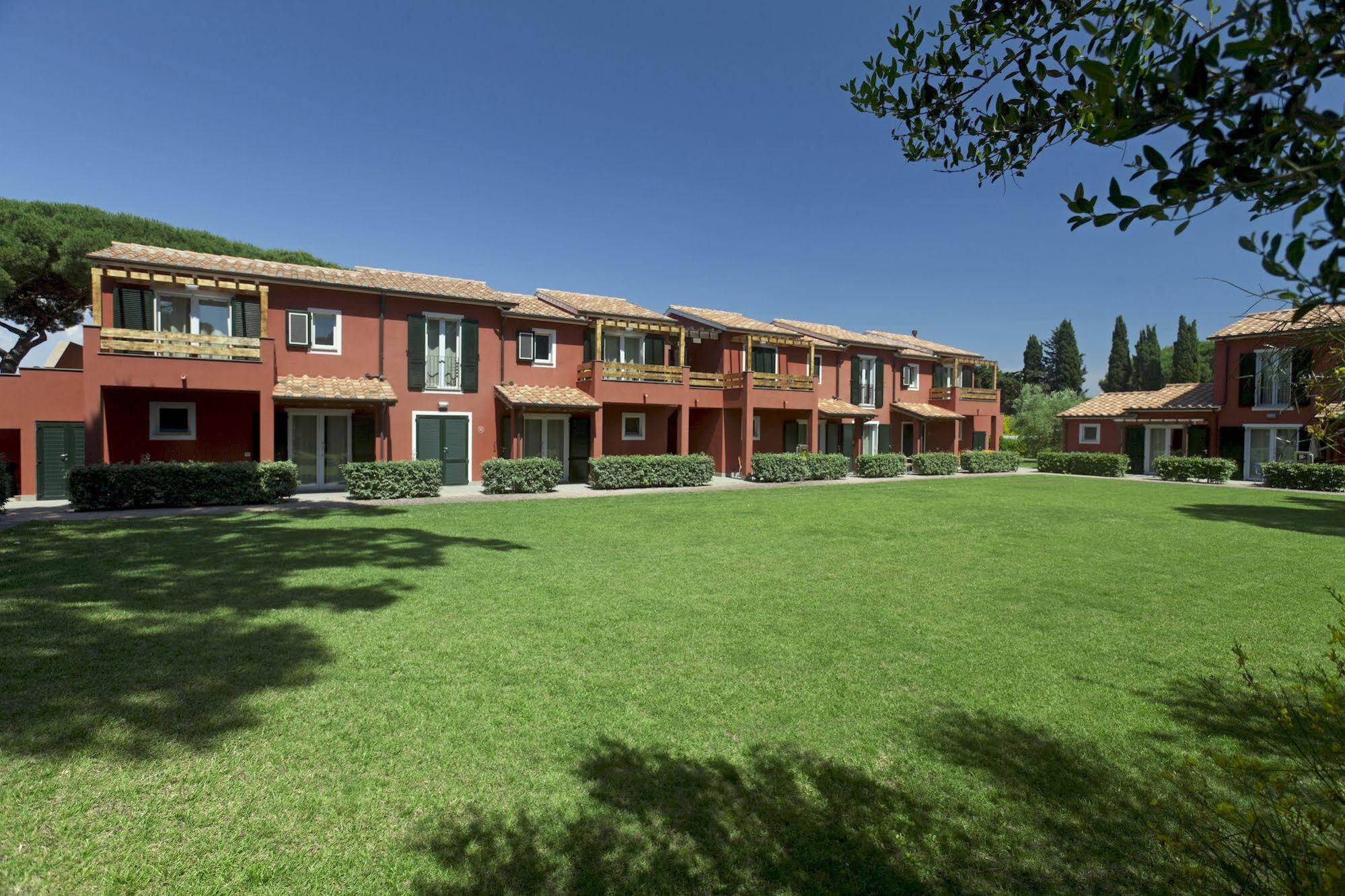 Pineta Aparthotel Albinia