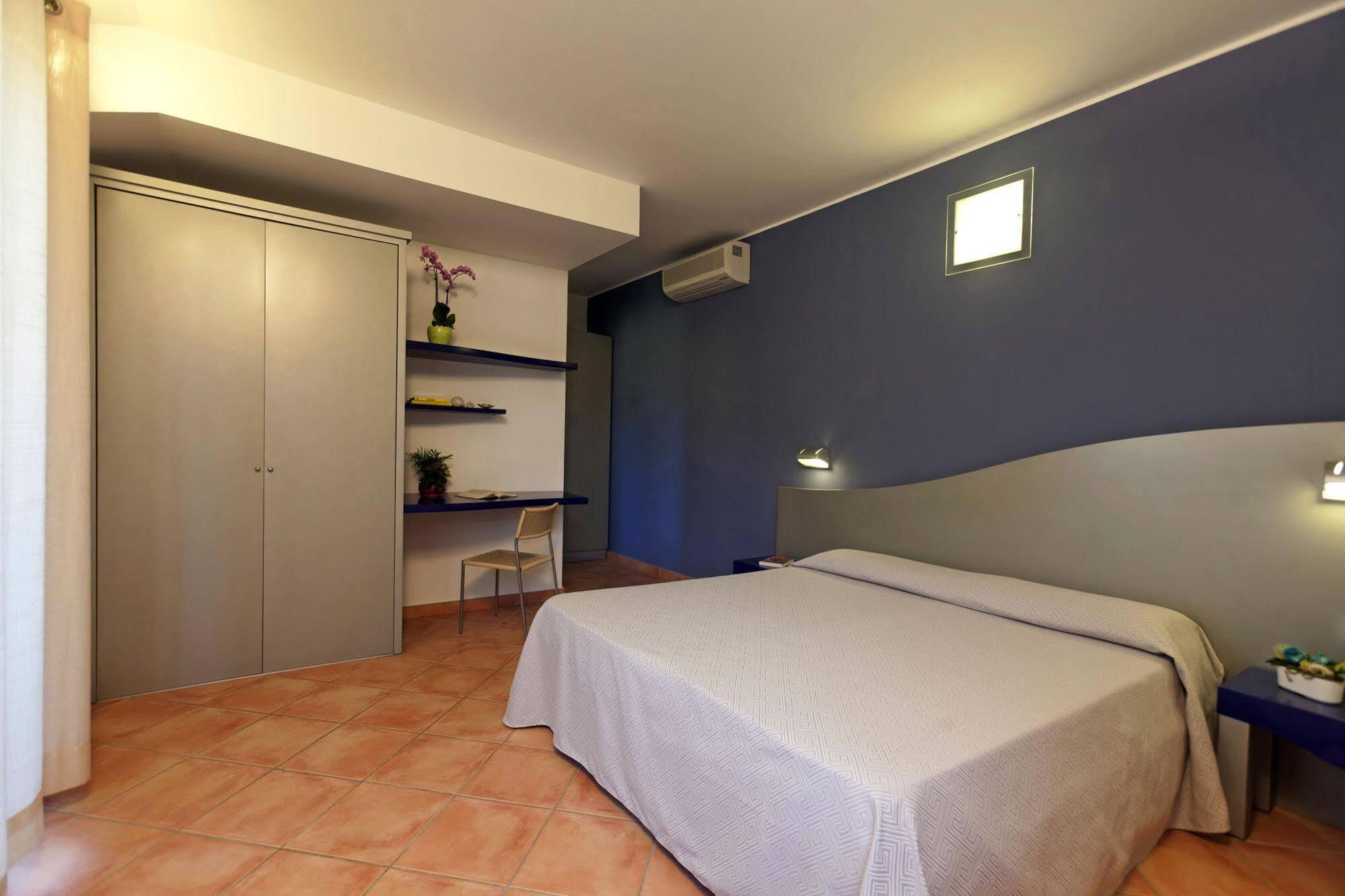 Pineta Aparthotel